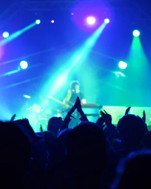 Thunderstruck - A Tribute To AC/DC