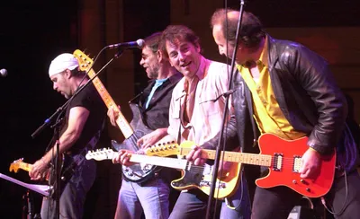 Joe Grushecky and The Houserockers