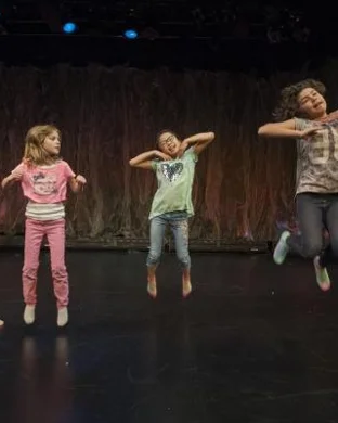 Dr. Seuss's The Cat In The Hat theatre performance